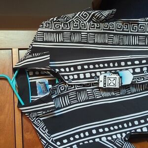 Fresh Black &White Patterned Shirt Small SALE Sun REG $60 15.00